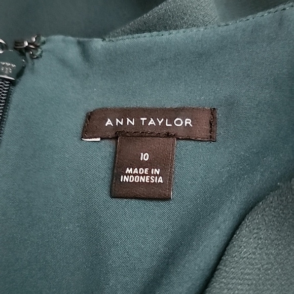 NWOT Ann Taylor Twist Front Green Sheath Dress - Picture 7 of 8
